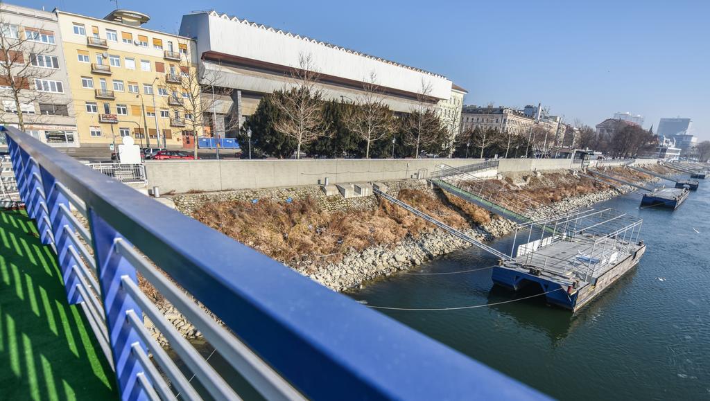 Botel Gracia Μπρατισλάβα Εξωτερικό φωτογραφία